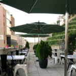 سایبان چتری مناسب فضای بار